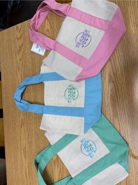 Trader Joe mini tote bags pastel 3